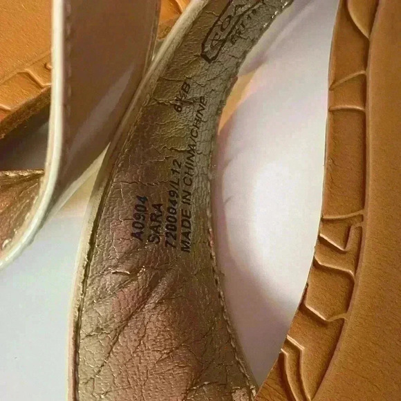 Coach Sandals New - Picture 4 of 6